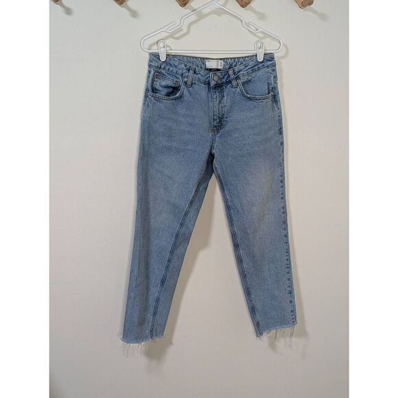 ASOS DESIGN Straight Leg Raw Hem Light Wash Jeans - Size 30 x 30 - Picture 1 of 8